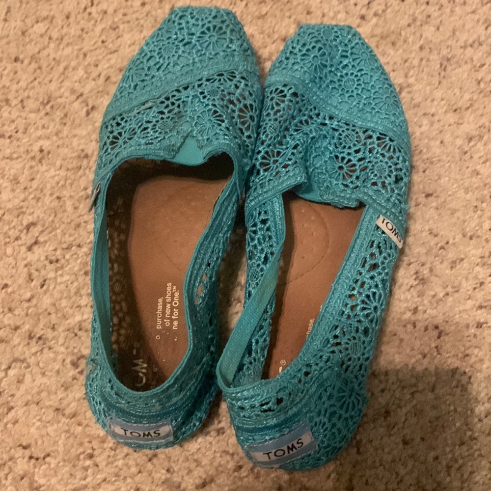 Toms size 8.5